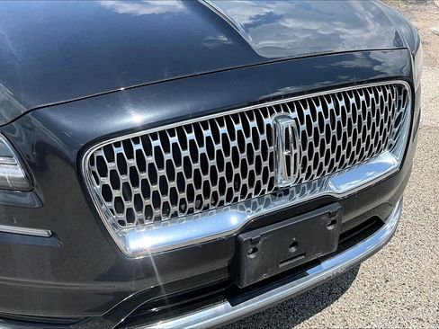 Used 2023 Lincoln Nautilus AWD w/ Premium Package image 29