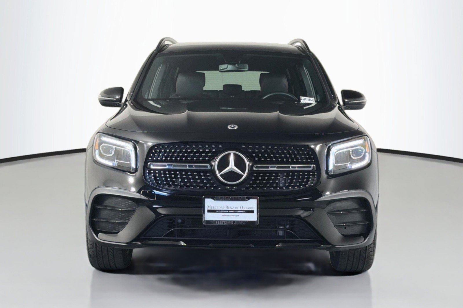 Used 2023 Mercedes-Benz GLB 250 4MATIC image 3