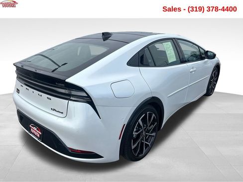 Used 2024 Toyota Prius Prime Premium w/ Advanced Technology Package FWD image 5