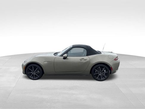 Certified 2024 MAZDA MX-5 Miata Grand Touring RWD image 2