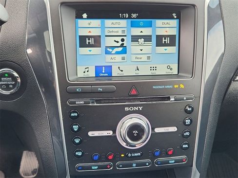 Used 2018 Ford Explorer Sport w/ Equipment Group 401A image 11