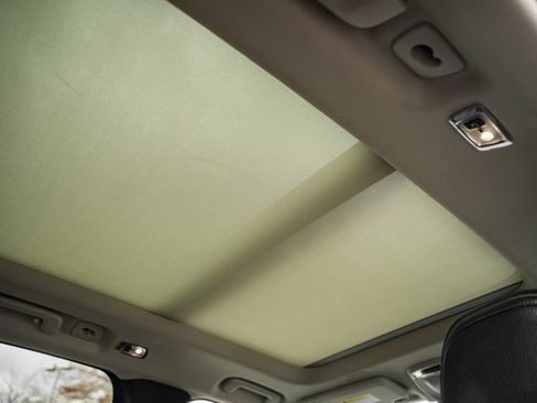 Used 2019 Volvo XC90 T6 Momentum w/ Advanced Package image 31