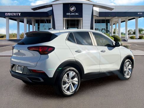 Used 2024 Buick Encore GX Preferred w/ Advanced Technology Package FWD image 4