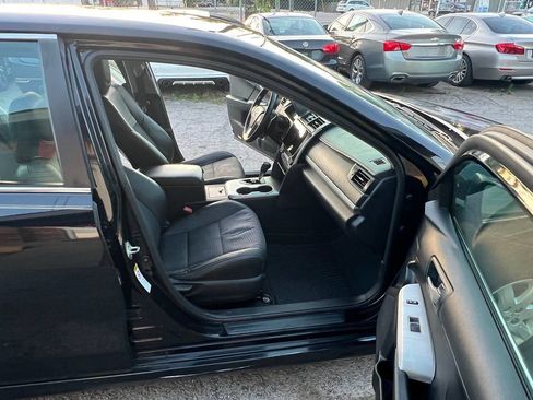 Used 2013 Toyota Camry SE FWD image 18
