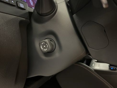 Used 2024 Lexus ES 350 Ultra Luxury w/ Accessory Package (Z2) image 13