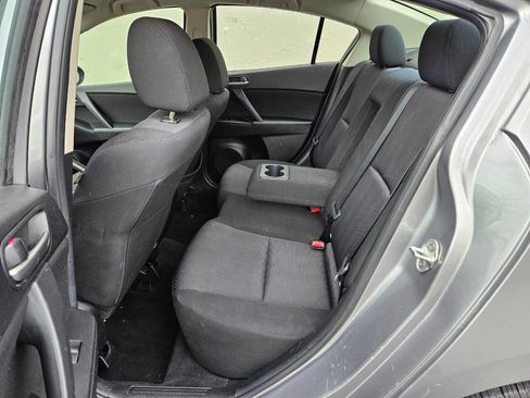 Used 2010 MAZDA MAZDA3 i Touring image 11