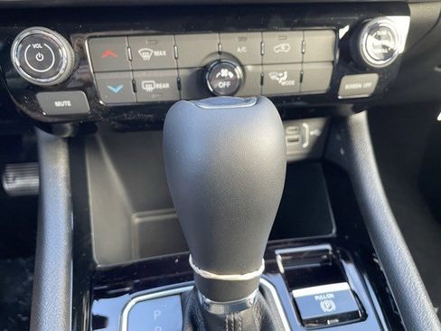 New 2026 Jeep Compass Latitude image 15