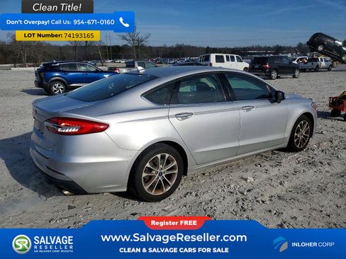 Used 2019 Ford Fusion SE image 4