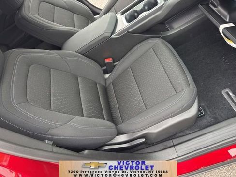 New 2025 Chevrolet Equinox EV LT w/ Comfort Package image 32