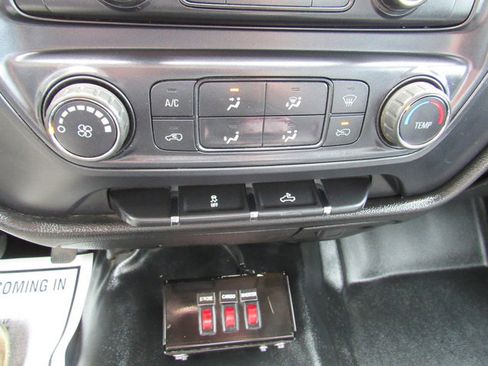 Used 2015 Chevrolet Silverado 3500 W/T image 41