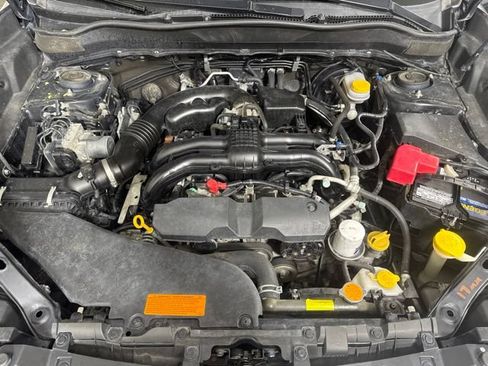 Used 2016 Subaru Forester 2.5i Premium AWD/4WD image 9