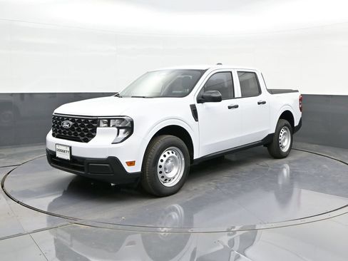 New 2025 Ford Maverick XL w/ Equipment Group 102A image 31