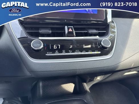 Used 2024 Toyota Corolla LE image 28