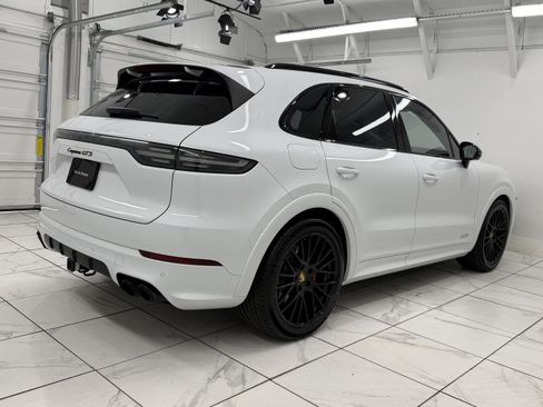 Certified 2023 Porsche Cayenne GTS AWD/4WD image 11