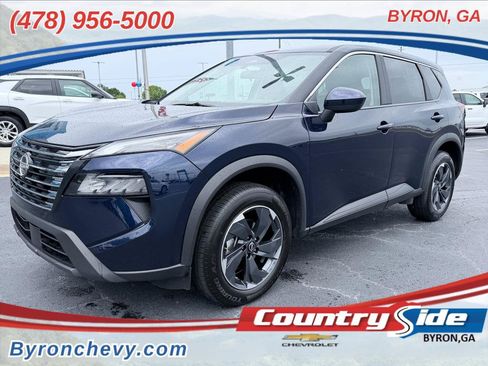 Used 2025 Nissan Rogue SV AWD/4WD image 1