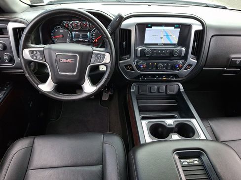 Used 2018 GMC Sierra 1500 SLT w/ SLT Premium Package AWD/4WD image 11