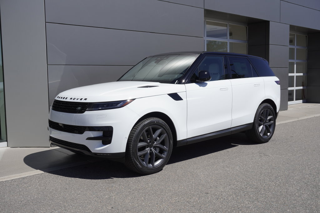 New 2026 Land Rover Range Rover Sport SE AWD/4WD image 3