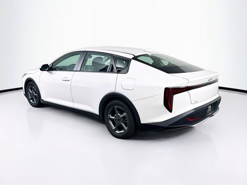 Used 2025 Kia K4 FWD image 5