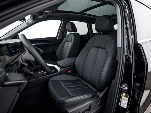 Certified 2025 Audi Q5 Premium Plus w/ Premium Plus image 15