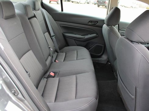 Used 2024 Nissan Altima 2.5 SV image 9