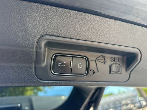 Used 2022 Ford Explorer ST w/ ST Street Pack AWD/4WD image 38