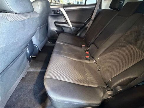 Certified 2018 Toyota RAV4 LE w/ All Weather Liner Package FWD image 31