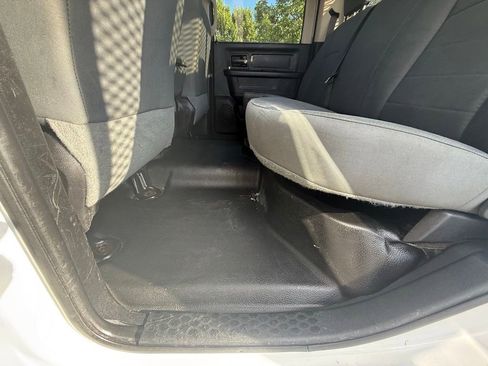 Used 2017 RAM 5500 Tradesman w/ Chrome Appearance Group image 27