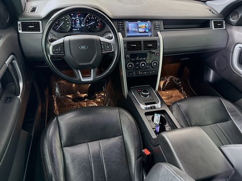 Used 2019 Land Rover Discovery Sport HSE AWD/4WD image 17