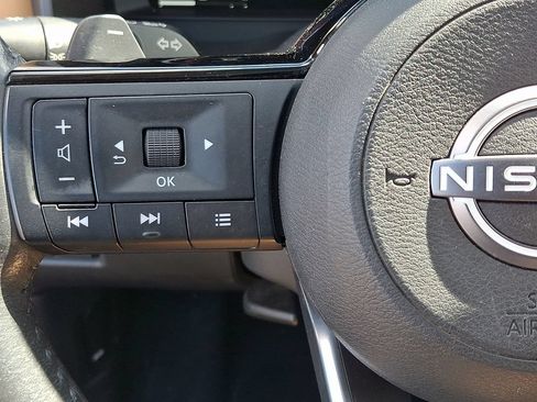 Certified 2023 Nissan Rogue Platinum w/ Platinum Premium Package AWD/4WD image 22