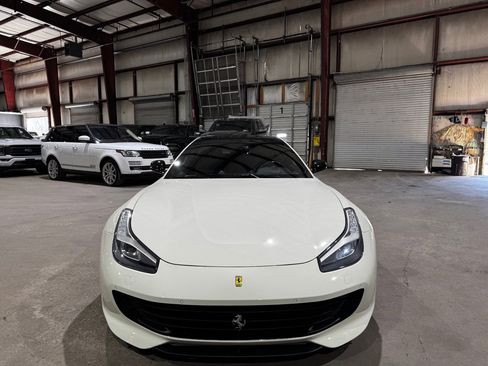 Used 2019 Ferrari GTC4Lusso T image 14