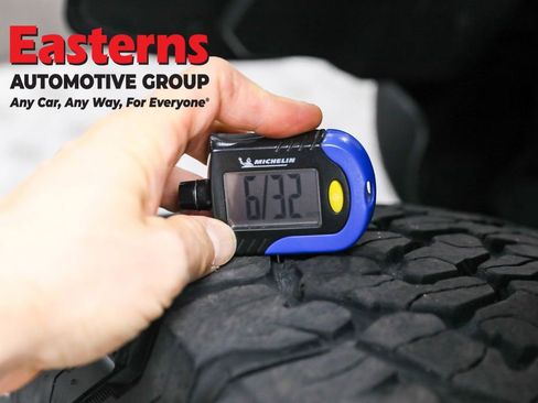 Used 2023 Jeep Wrangler Unlimited Rubicon 4xe image 28