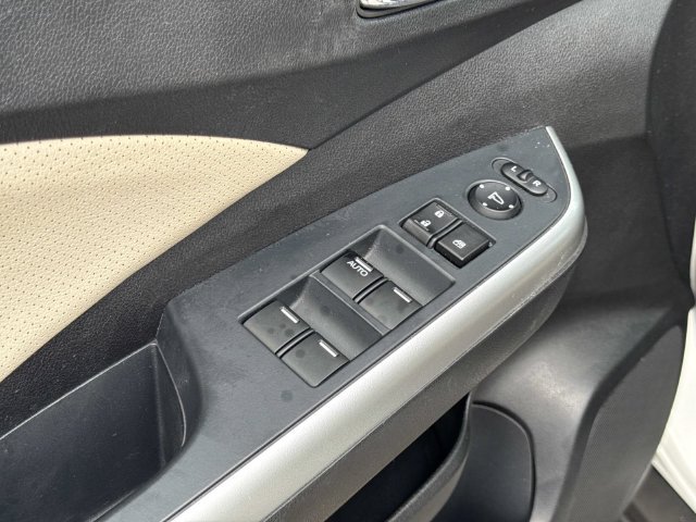 Used 2016 Honda CR-V Touring image 16