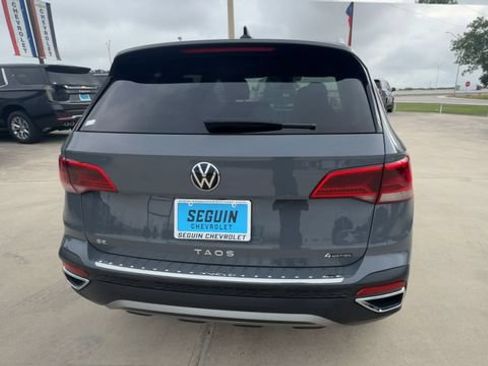 Used 2022 Volkswagen Taos SE AWD/4WD image 7