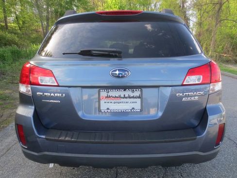 Used 2013 Subaru Outback 2.5i Premium w/ All-Weather Pkg AWD/4WD image 6