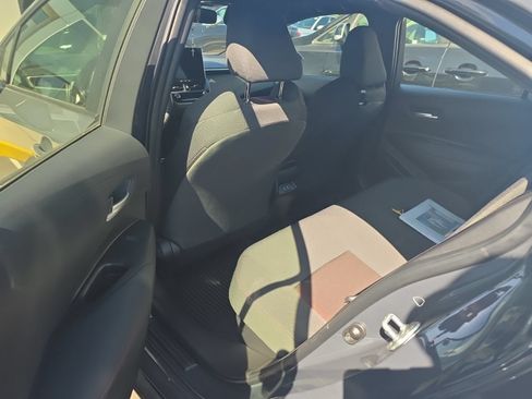 Used 2025 Toyota Corolla SE w/ SE Premium Package AWD/4WD image 9