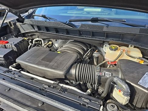 Used 2019 Chevrolet Silverado 1500 High Country image 39