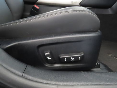 Used 2018 Lexus IS 300 w/ Accessory Package RWD image 27