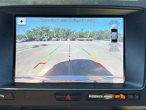 Used 2017 Ford Explorer XLT w/ Equipment Group 202A image 26