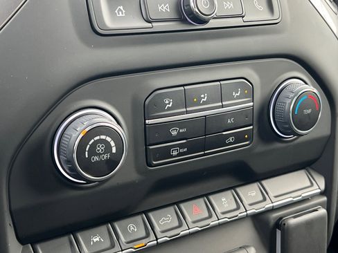 Used 2025 Chevrolet Silverado 1500 Custom w/ Rally Edition image 28