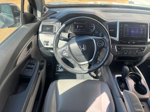 Used 2017 Honda Pilot EX-L image 2