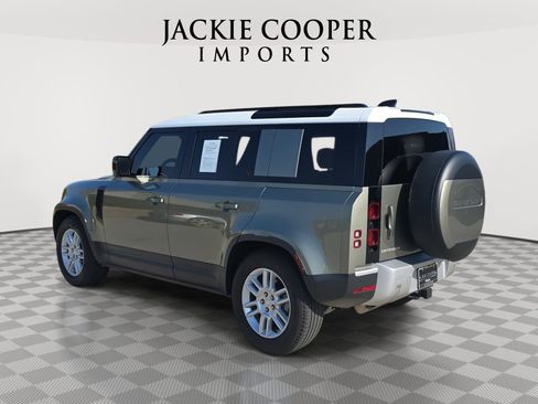 Used 2025 Land Rover Defender 110 S image 7