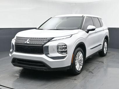 Used 2022 Mitsubishi Outlander ES