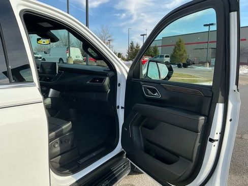 Used 2024 Chevrolet Tahoe Premier image 18