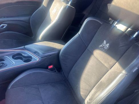 Used 2018 Dodge Challenger R/T Scat Pack w/ Leather Interior Group image 8