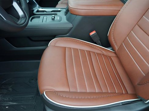 New 2026 GMC Sierra 2500 Denali Ultimate w/ Max Trailering Package image 12