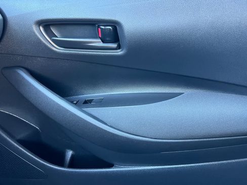 Used 2025 Toyota Corolla LE image 19