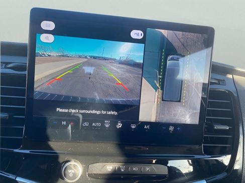 Used 2023 Ford Transit 350 XLT image 15