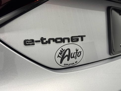Used 2024 Audi e-tron GT Premium Plus w/ Performance Package image 7