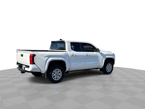 Used 2025 Toyota Tacoma SR5 image 8