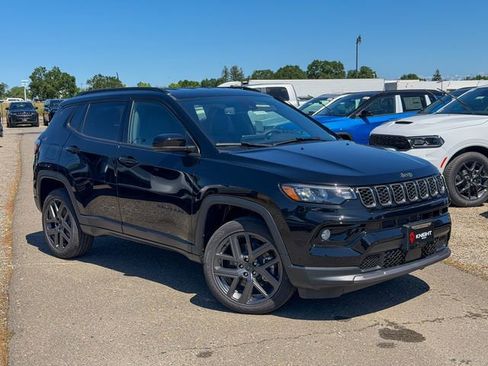 New 2026 Jeep Compass Limited AWD/4WD image 2